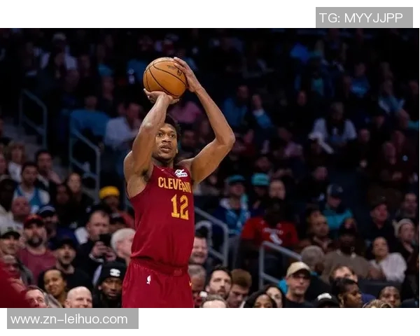 亨特表现出色三分球命中率高达57贡献17分4篮板4助攻正负值正面