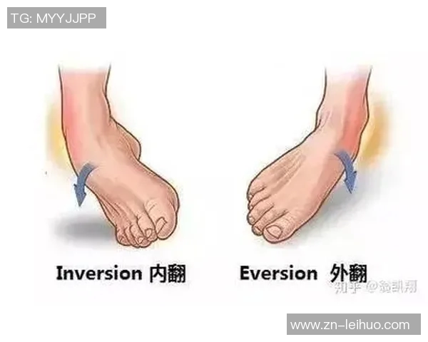 亚当斯在比赛中崴脚但表现稳定跑动无明显跛行状态良好