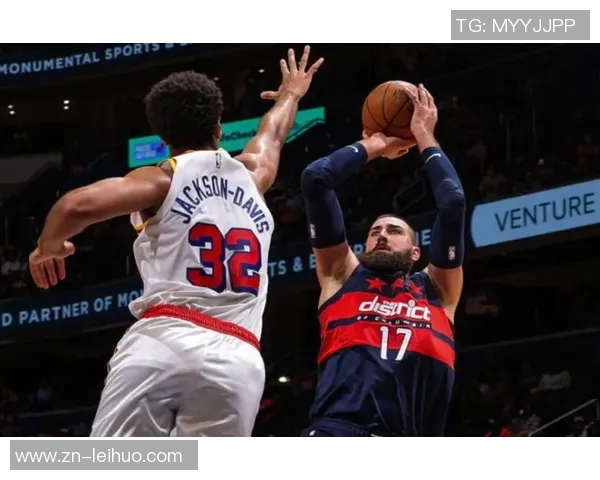 瓦兰表现惊艳全场7投全中高效斩获15分6篮板2助攻助力球队胜利 瓦兰表现惊艳全场7投全中高效斩获15分6篮板2助攻助力球队胜利