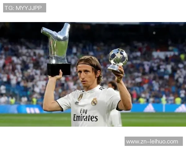 莫德里奇称C罗为简单普通人对梅西的非凡才华表示钦佩